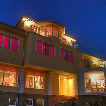 Shipka It Hotel Εξωτερικό φωτογραφία